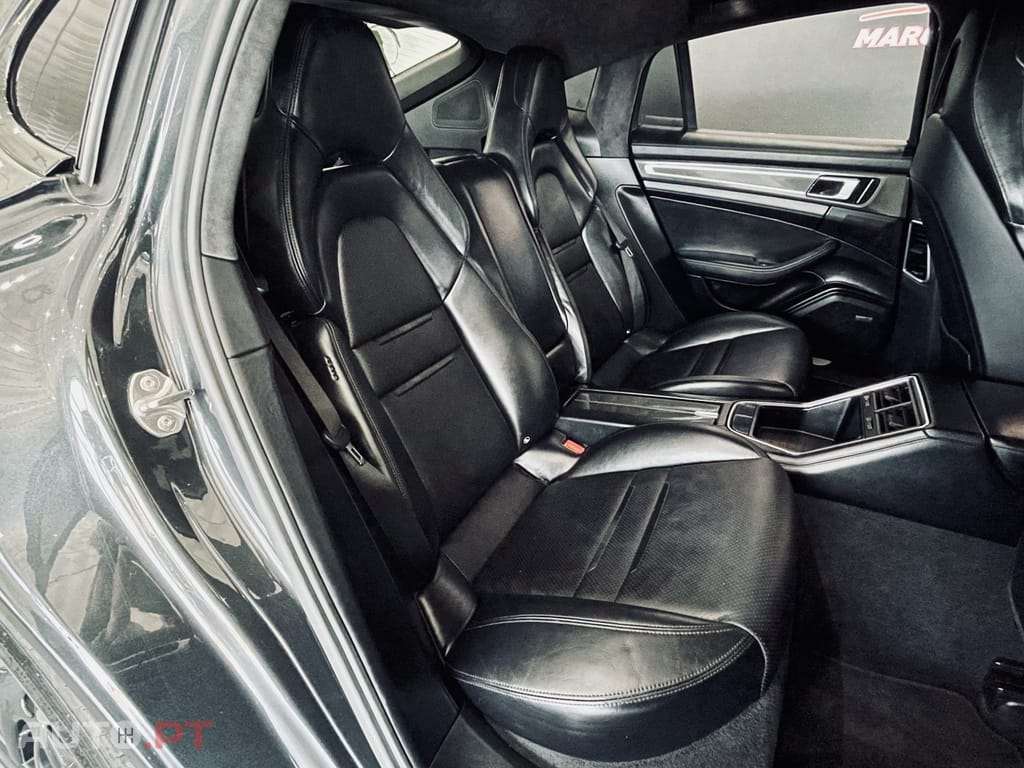 Porsche Panamera 4S Diesel