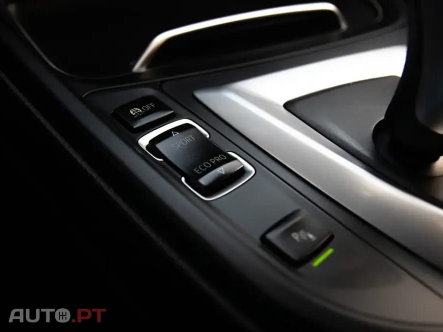 BMW 330 e iPerformance Line Luxury
