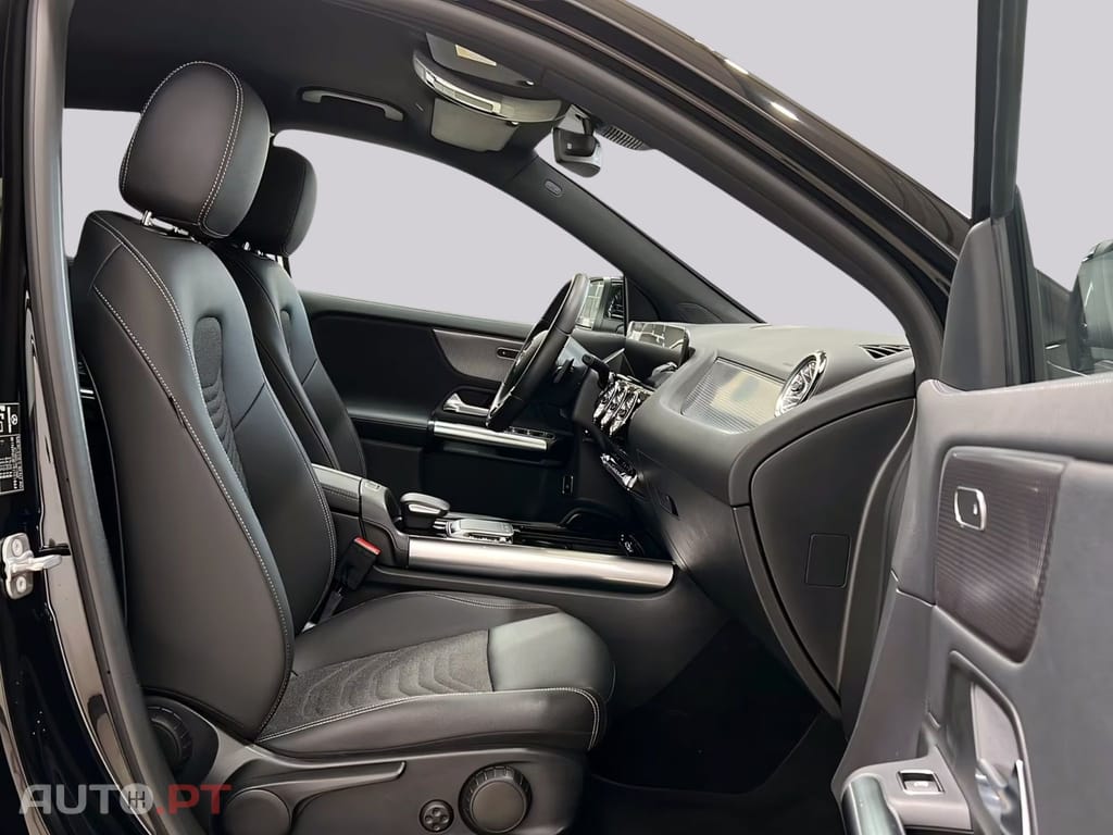 Mercedes-Benz EQA 300 4M PROGRESSIVE 98 % I.V.A DEDUTIVEL 