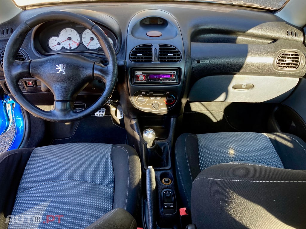 Peugeot 206 CC 1.6