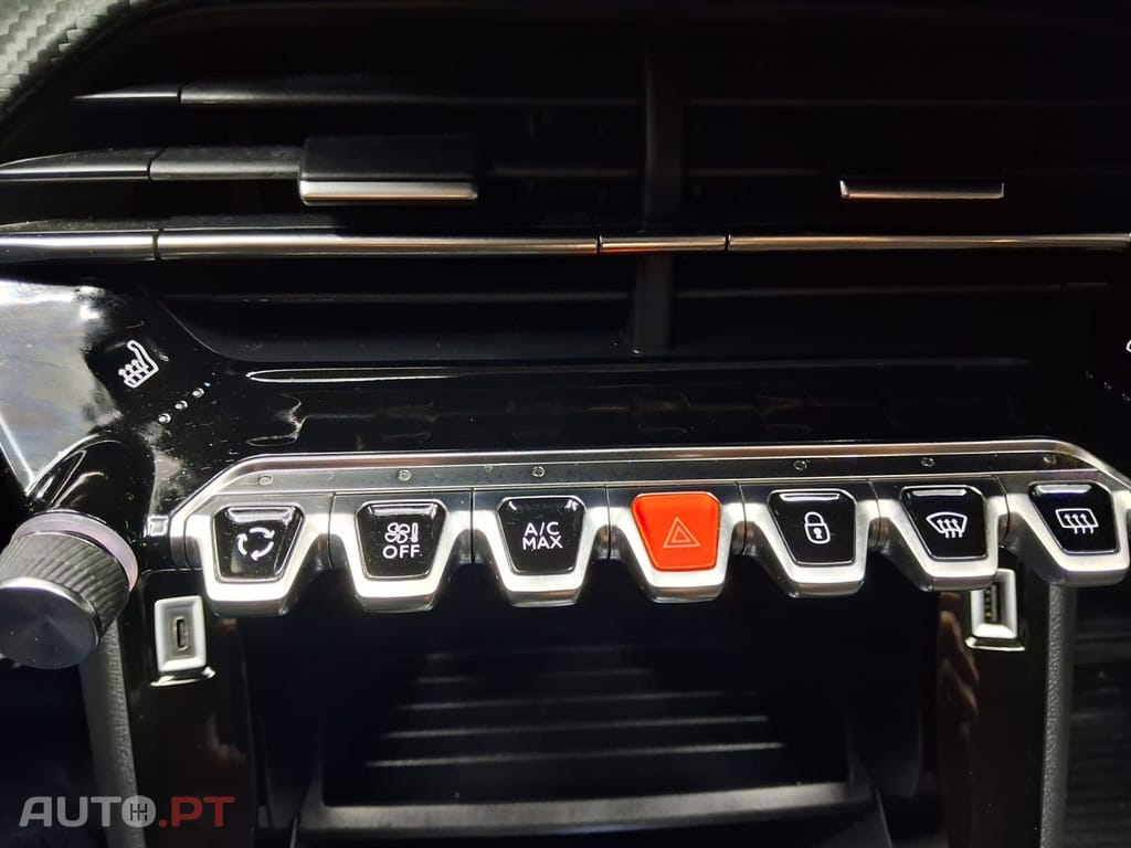Peugeot E-208 50 kWh Allure Pack