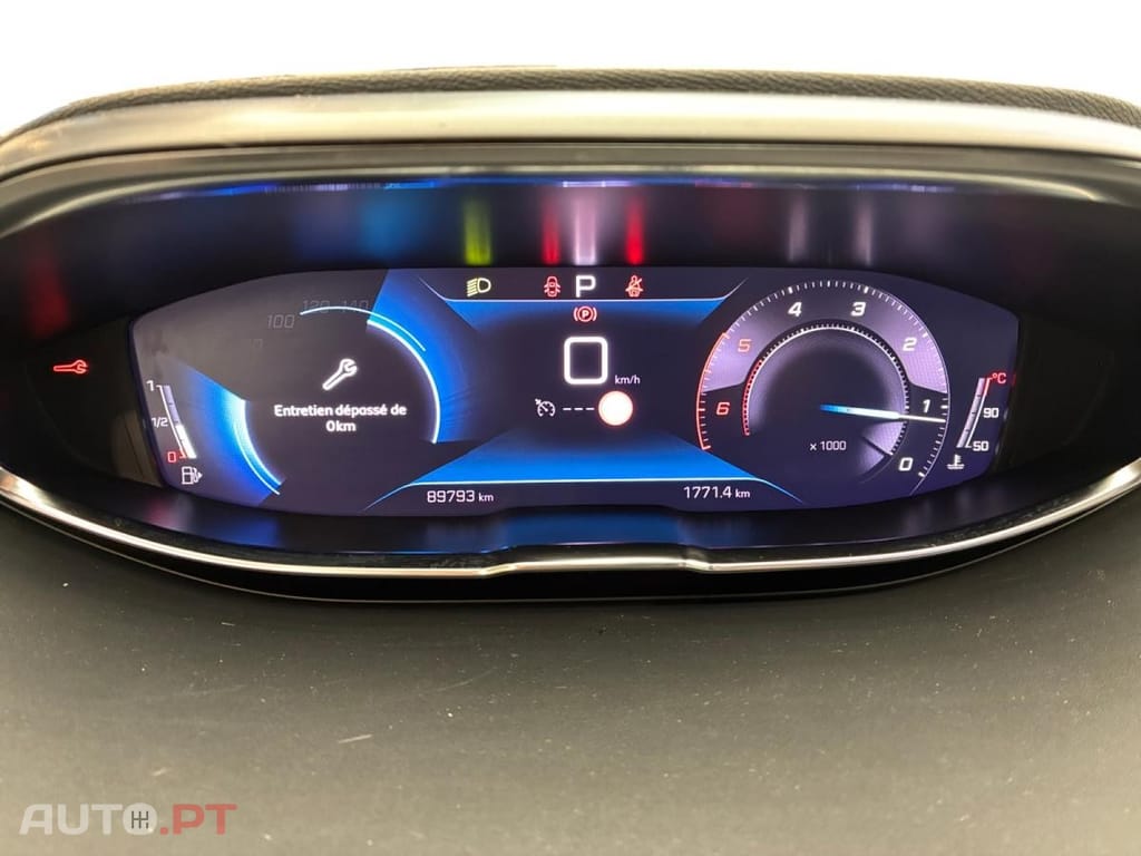 Peugeot 5008 2.0 BlueHDi Roadtrip EAT8