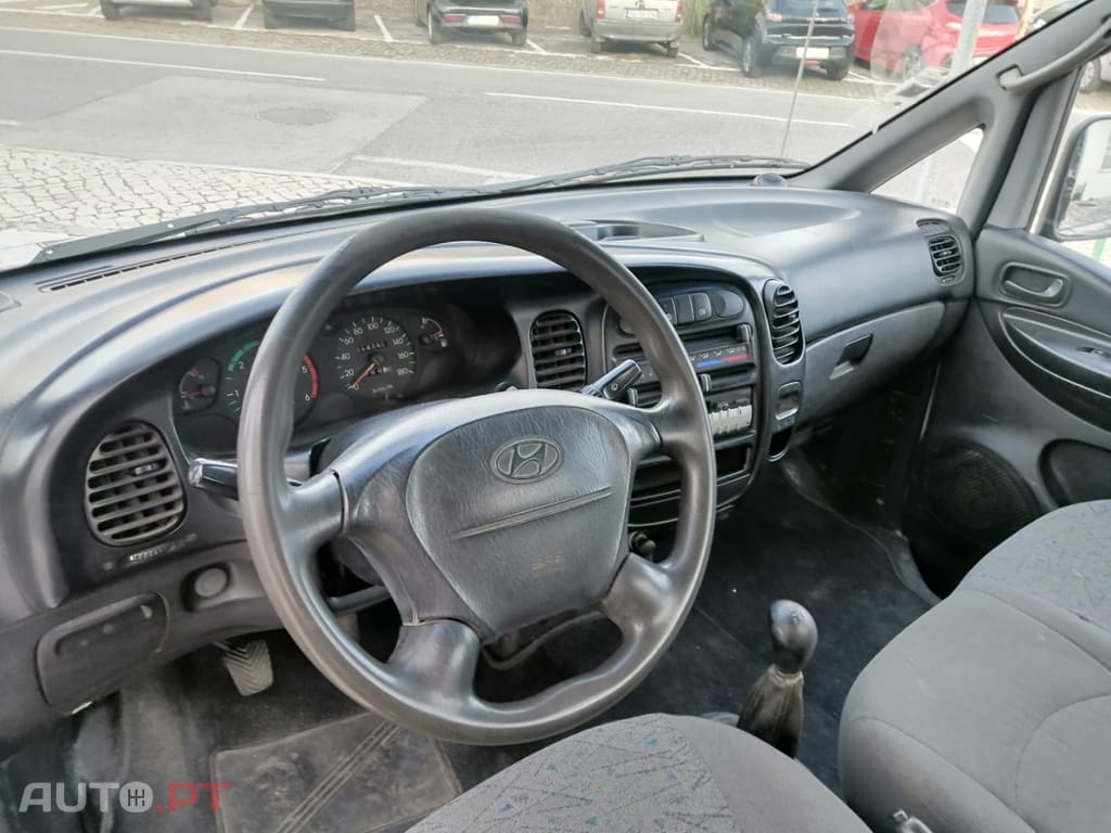 Hyundai H-1 2.5 CRDi