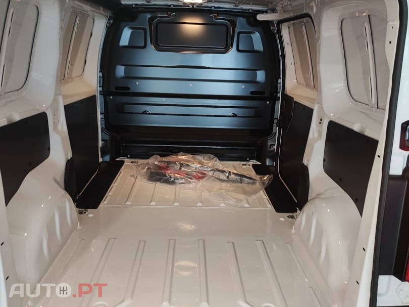 Peugeot E-Expert 75 kWh Pro Long