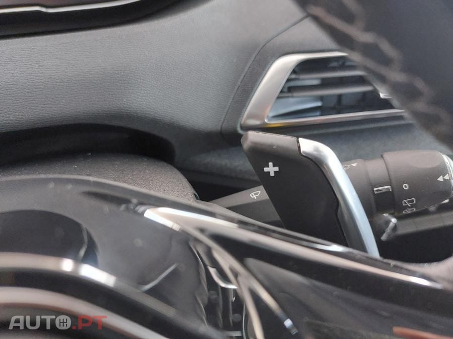 Peugeot 5008 1.5 BlueHDi Allure EAT8