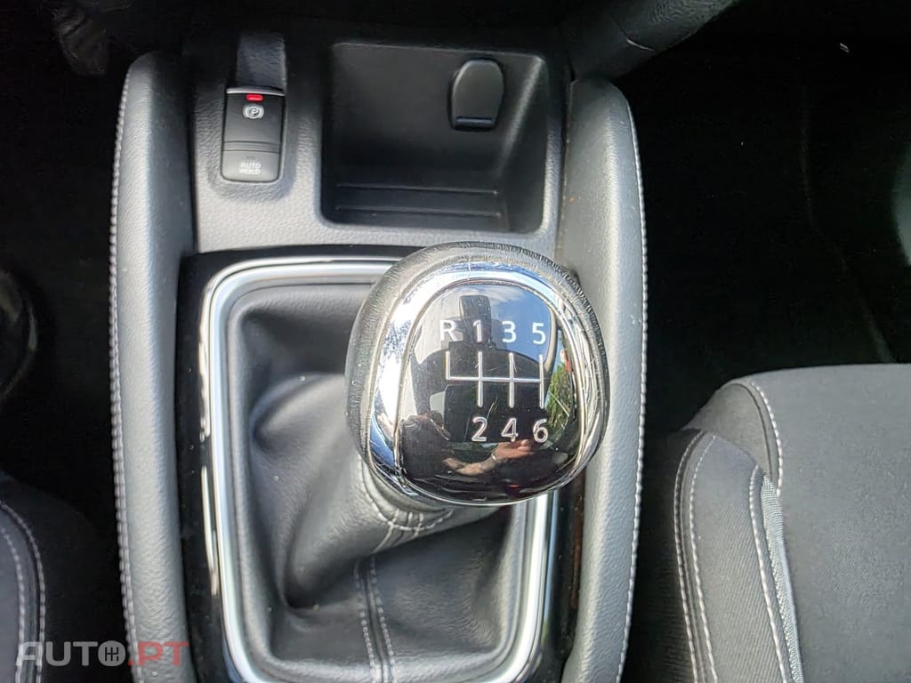 Nissan Qashqai 1.5 dCi N-Connecta J18