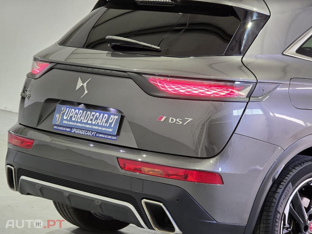 DS DS7 Crossback E-Tense Performance Line EAT8