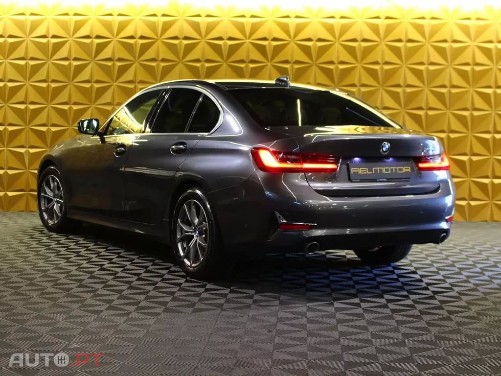 BMW 318 d Line Luxury Auto