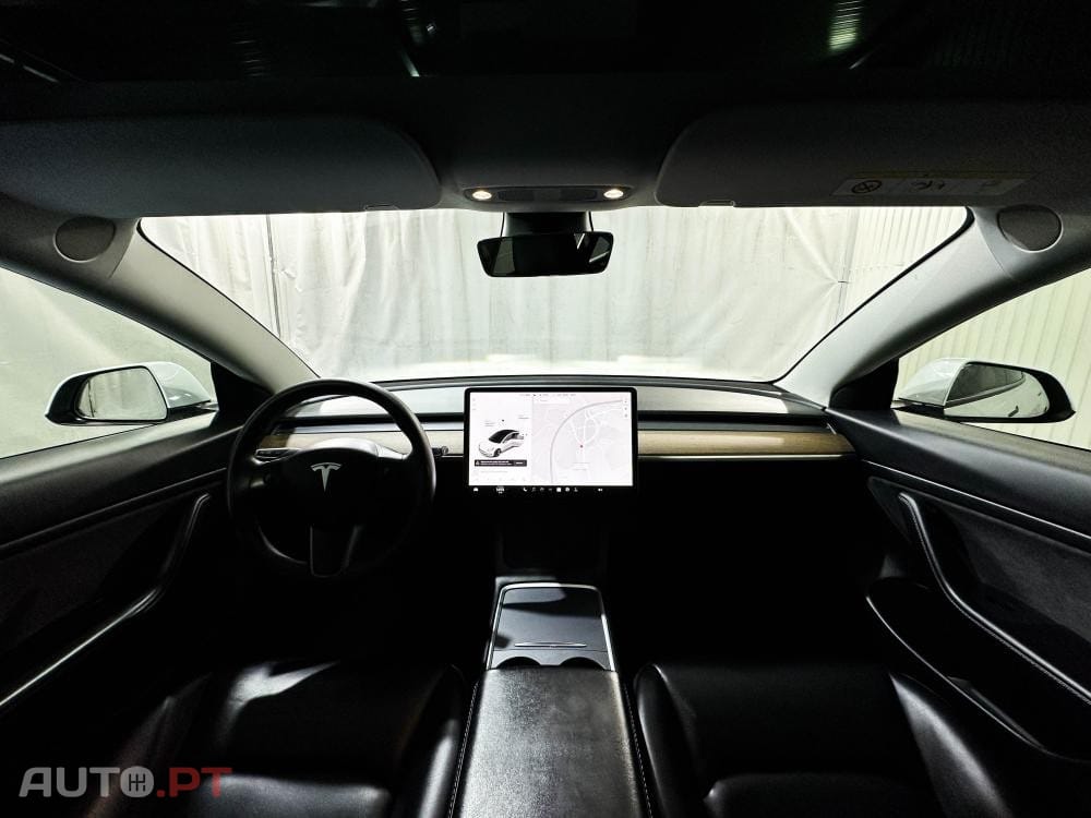 Tesla Model 3 Standard Range Plus RWD