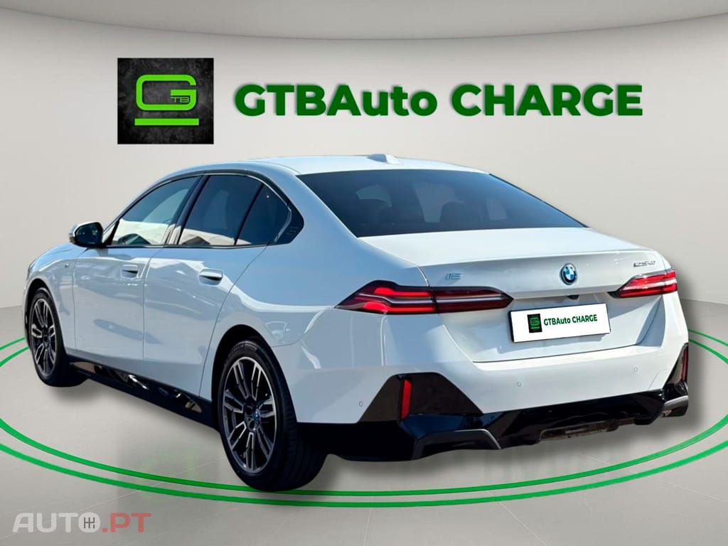 BMW i5 eDrive40 M Sport I.V.A DEDUTIVEL