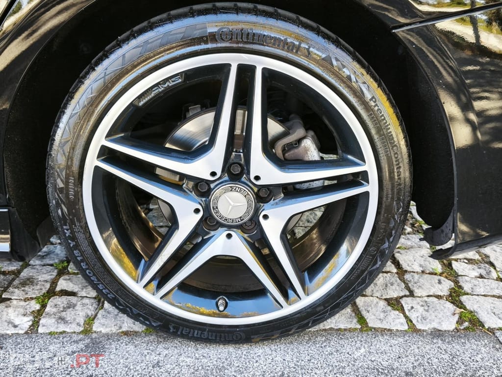 Mercedes-Benz CLA 200 d Shooting Brake AMG Line Aut.
