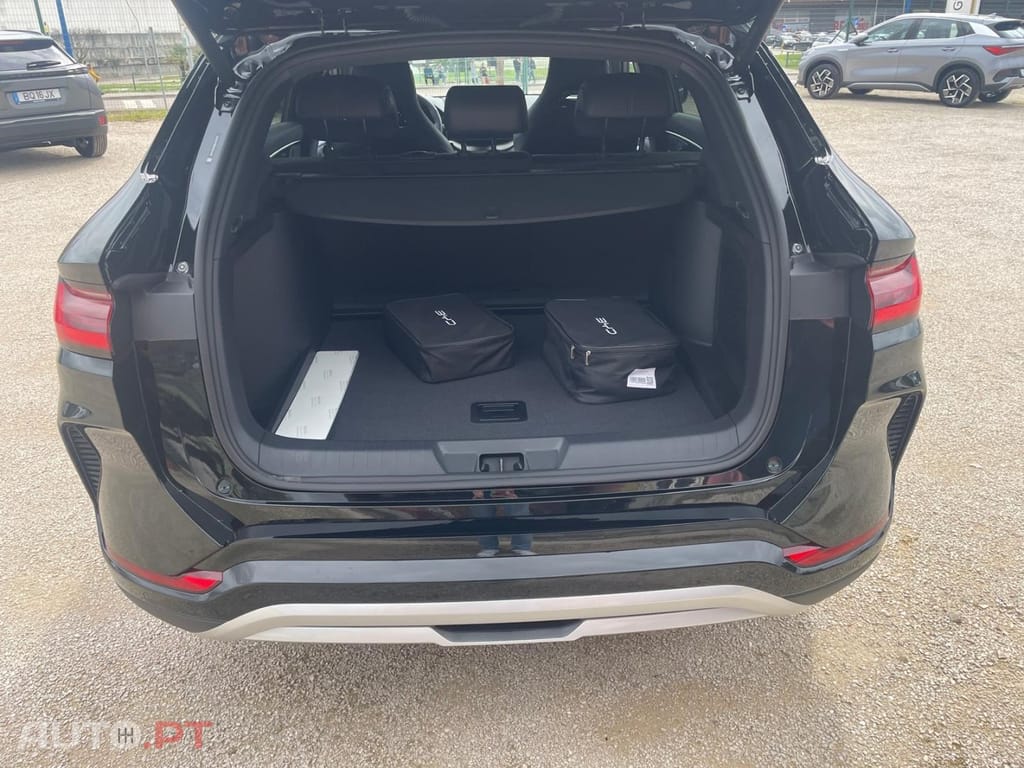 BYD Seal U 87 kWh Design