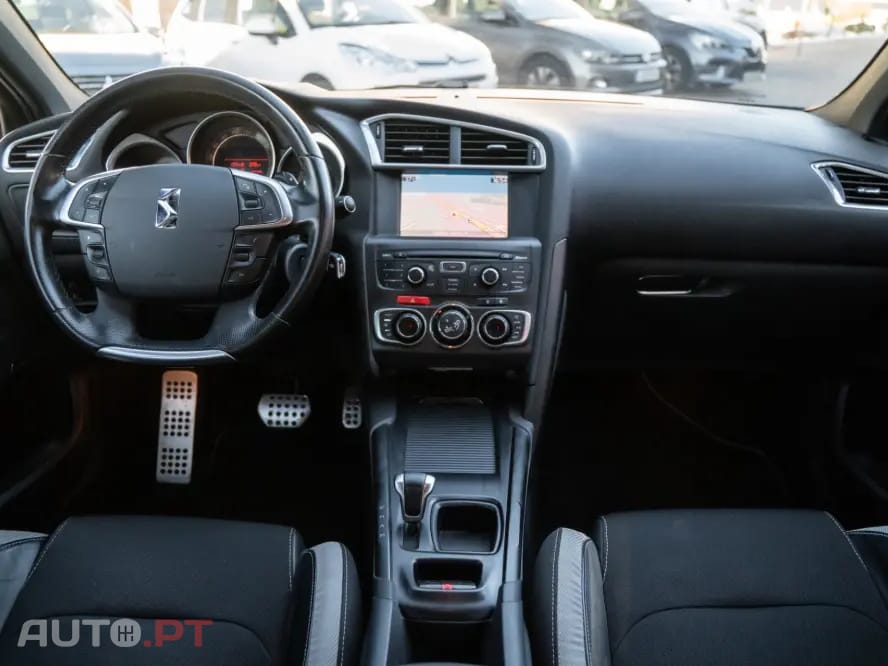 Citroen DS4 1.6 e-HDi So Chic CMP6