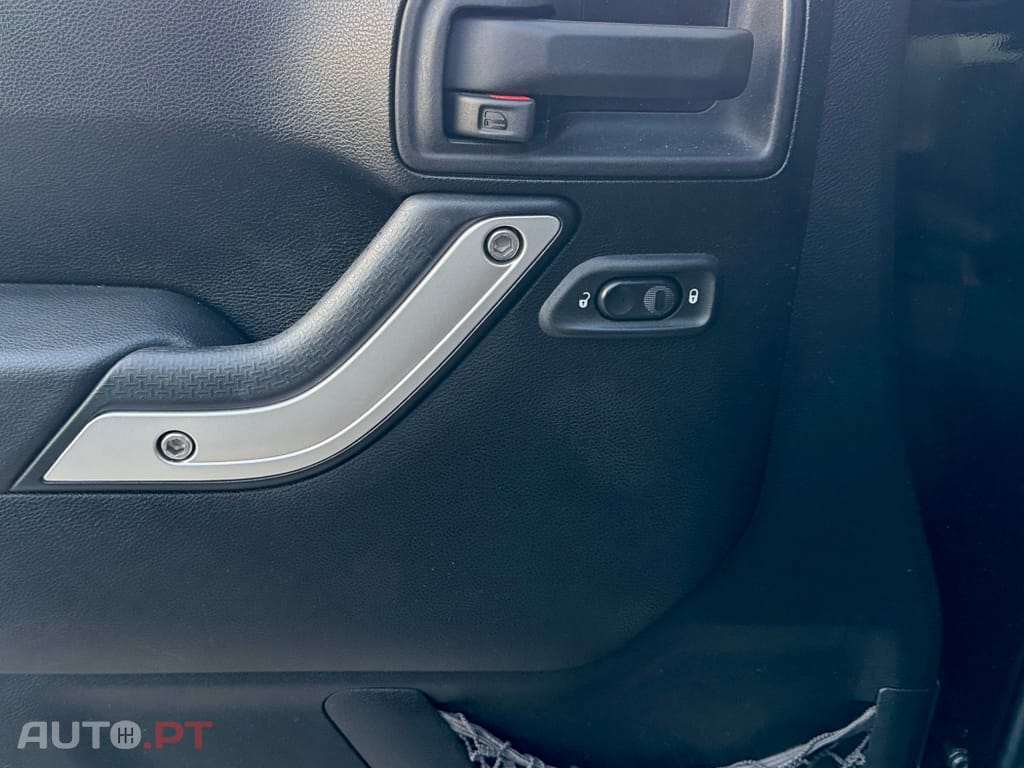 Jeep Wrangler 2.8 CRD MTX Sahara Limited