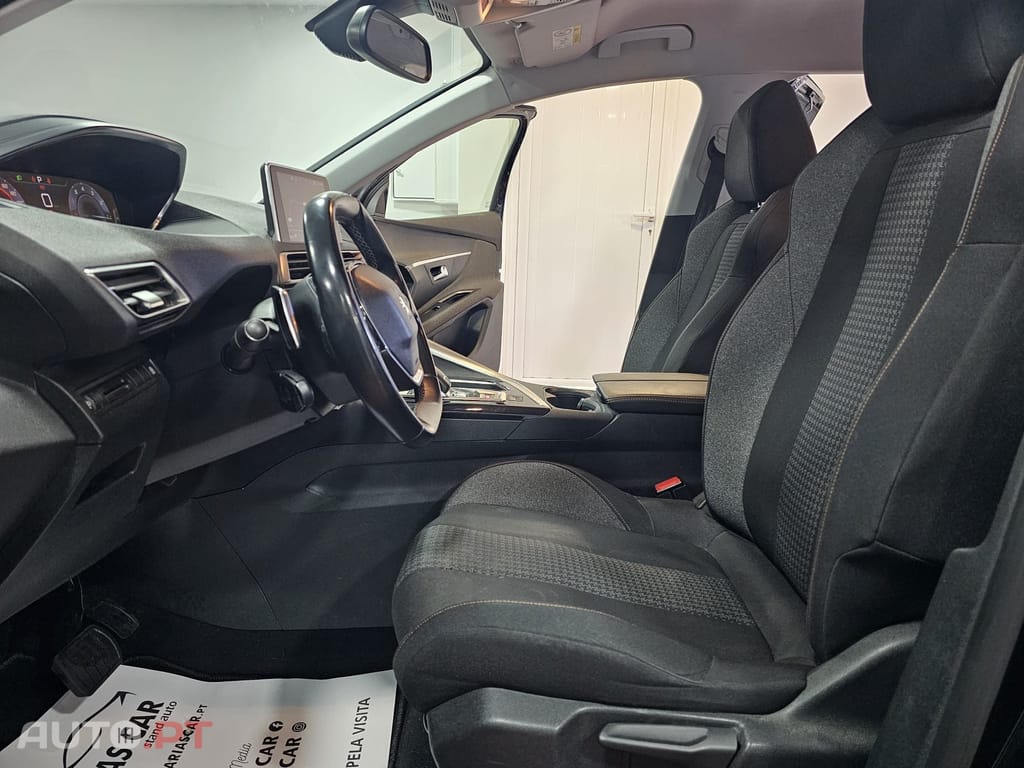 Peugeot 5008 1.2 PureTech Allure EAT8