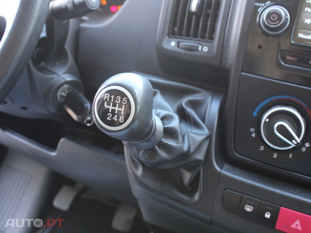Peugeot Boxer 2.0 BlueHDi 330 L1H1 Premium