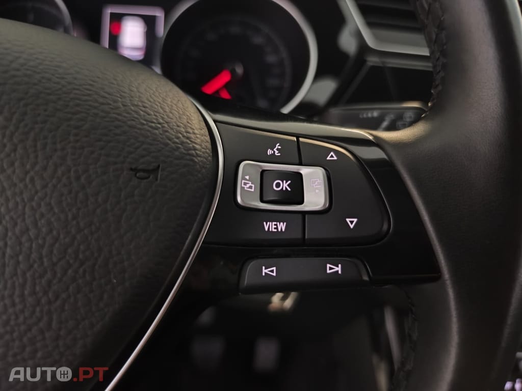 Volkswagen Touran 1.6 TDI Highline