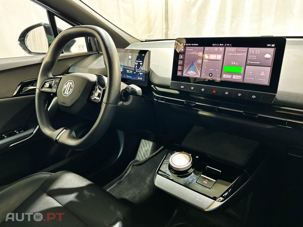 MG MG4 64 kWh Luxury