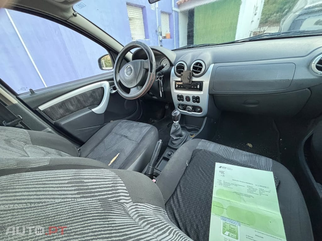 Dacia Sandero 1.2 16V Access — fotografia 3