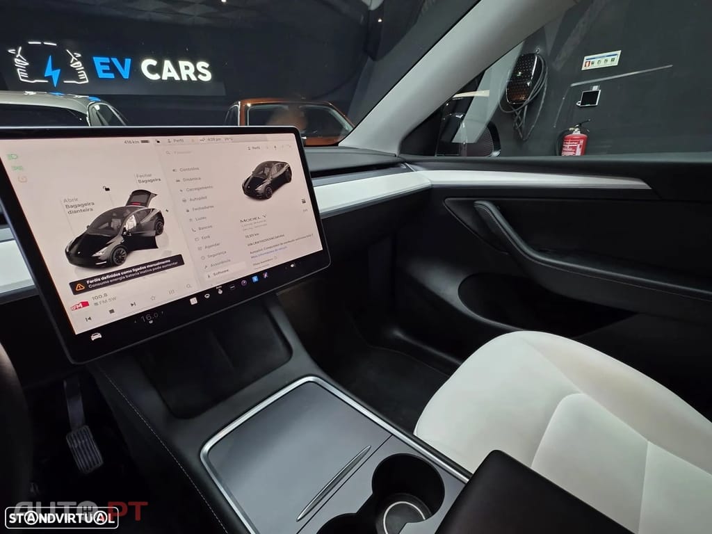 Tesla Model Y Long Range Dual Motor AWD