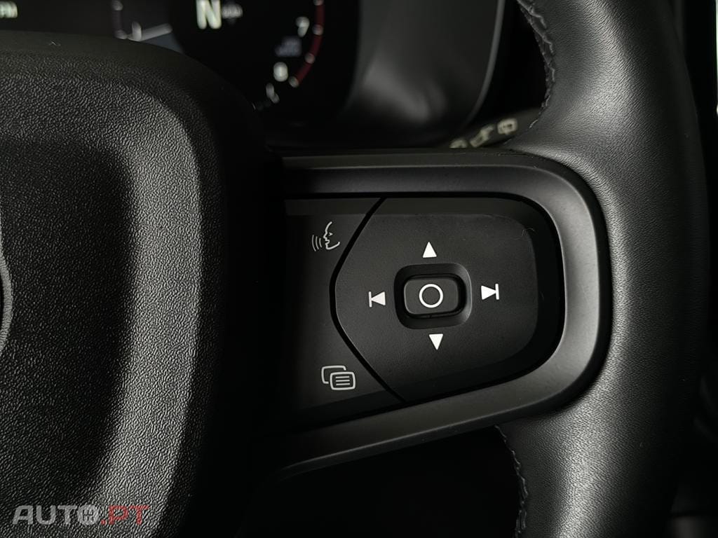 Volvo XC40 1.5 T2 Momentum
