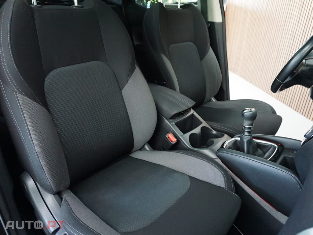 Nissan Qashqai 1.2 DIG-T N-Connecta 18