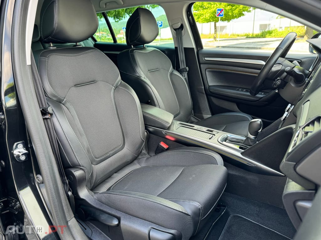 Renault Mégane Sport Tourer 1.6 E-Tech Plug-In Intens