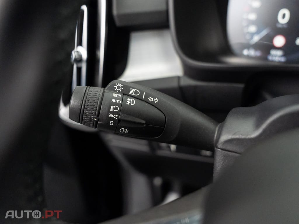 Volvo XC40 1.5 T2 Momentum Plus Geartronic