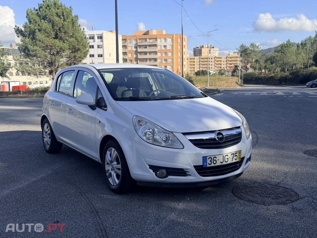 Opel Corsa 1.2 Enjoy