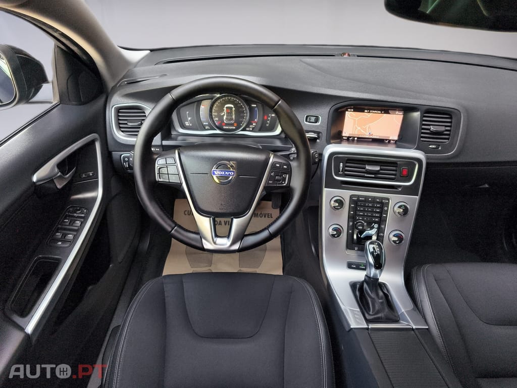 Volvo V60 2.4 D6 Twin Engine Hibrido Plug-In