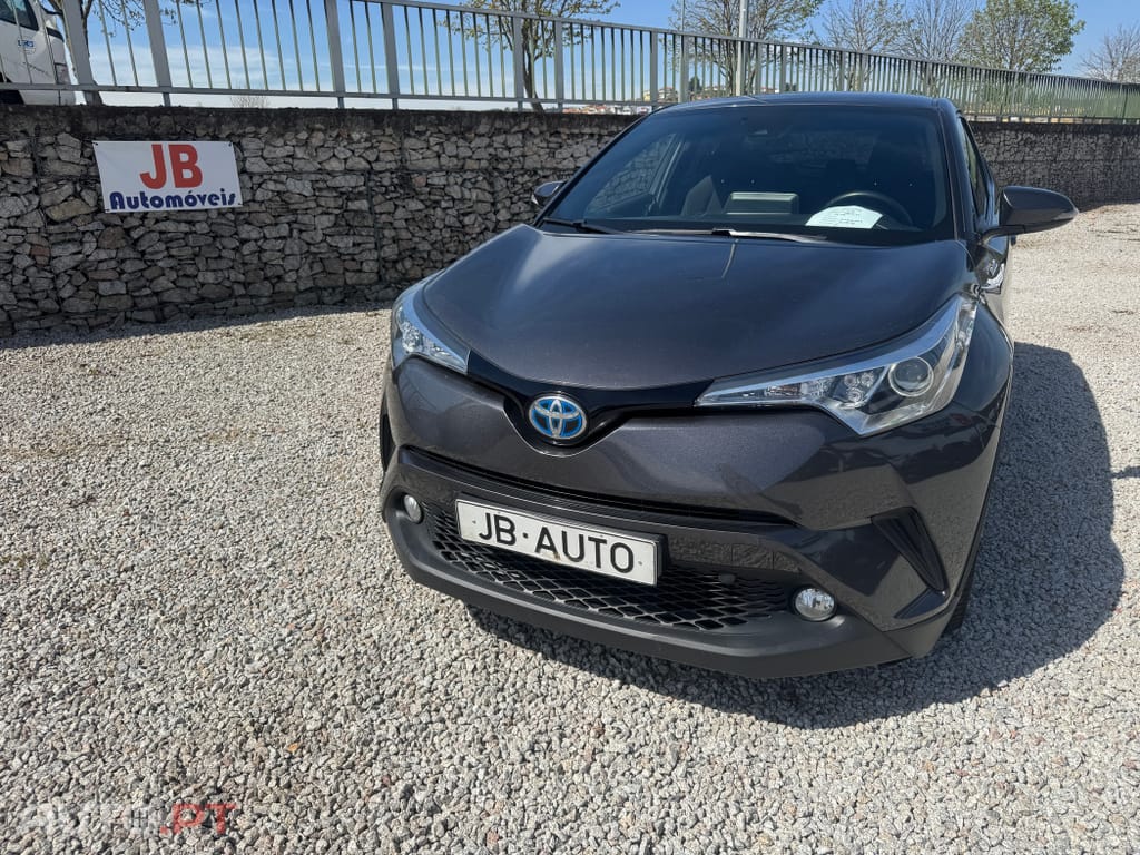 Toyota C-HR 1.8 Hybrid Exclusive
