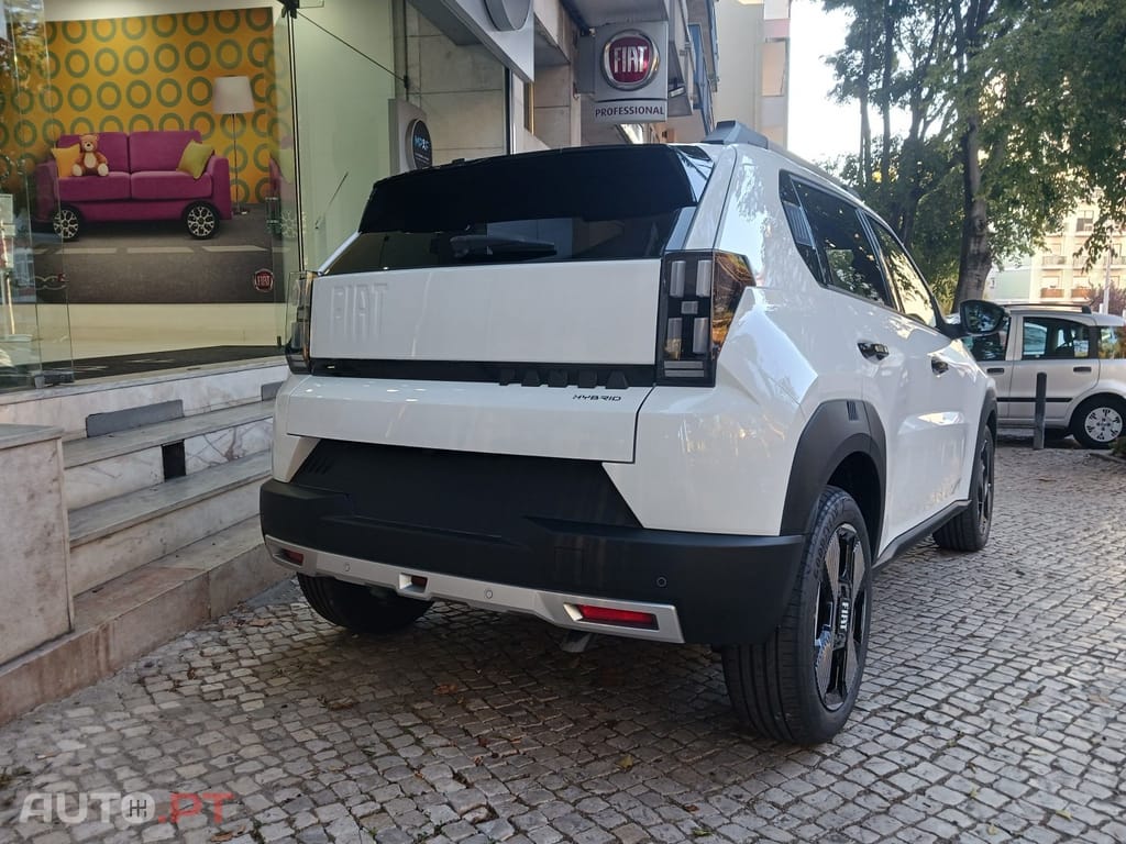 Fiat Grande Panda 1.2 Hybrid La Prima eDCT