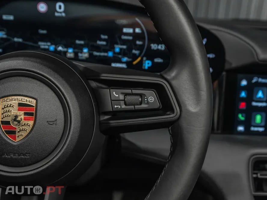 Porsche Taycan 4