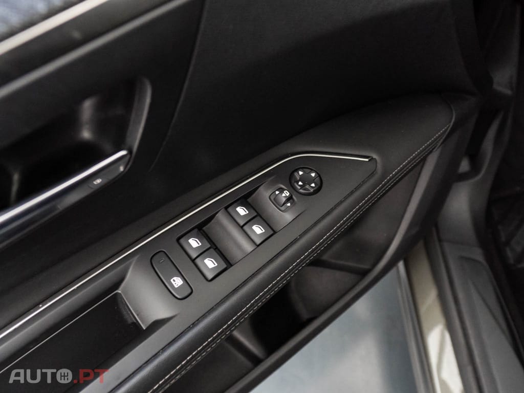 Peugeot 3008 1.5 BlueHDi Allure EAT8
