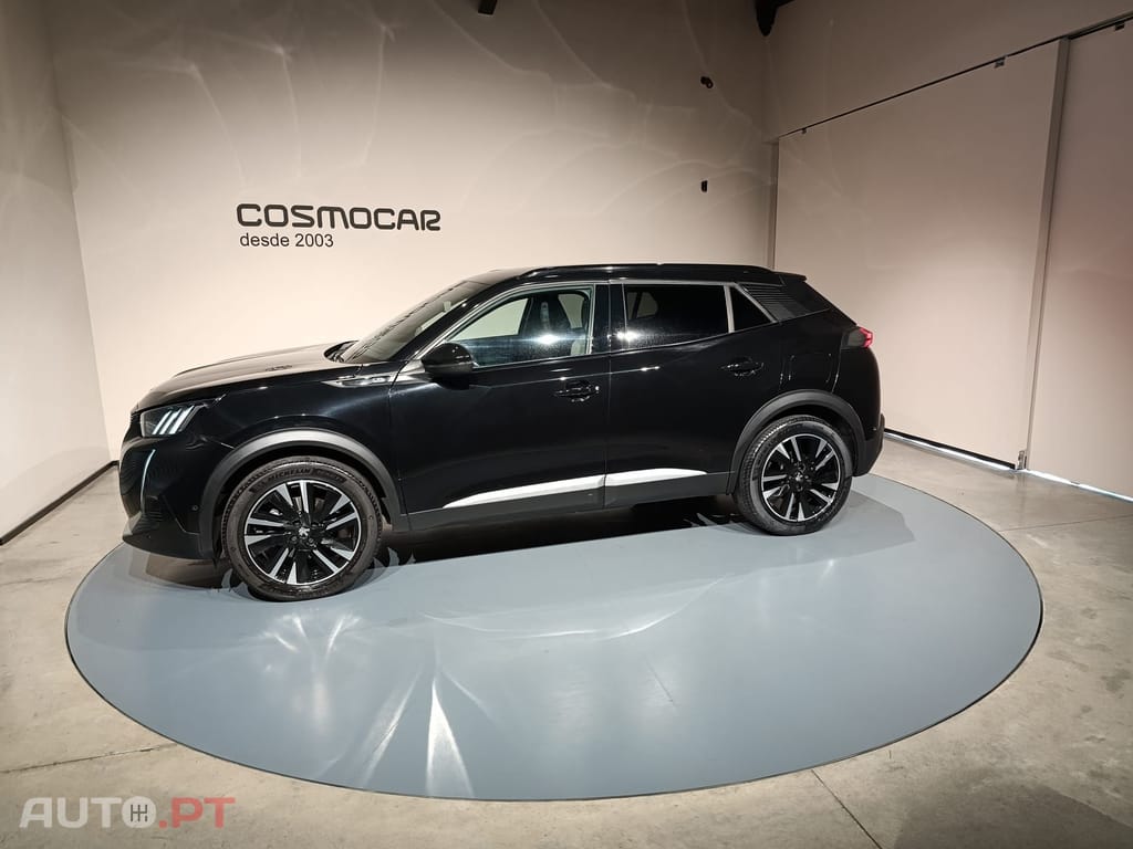 Peugeot e-2008 GT PACK — fotografia 3