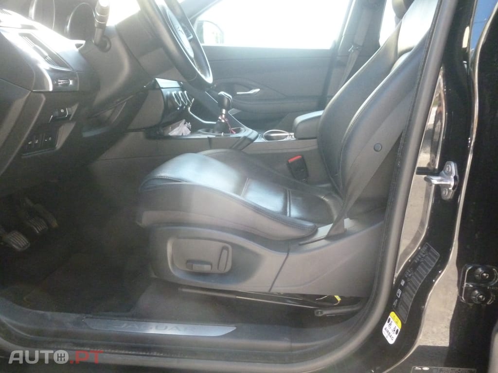 Jaguar E-Pace 2.0 D150 S