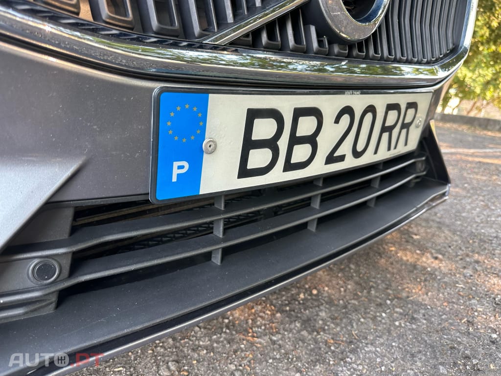 Volvo V60 2.0 D3 R-Design Geartronic
