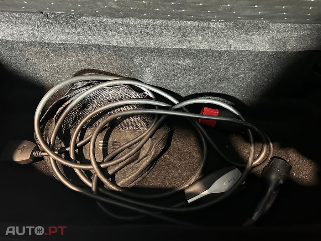 Tesla Model S 75D