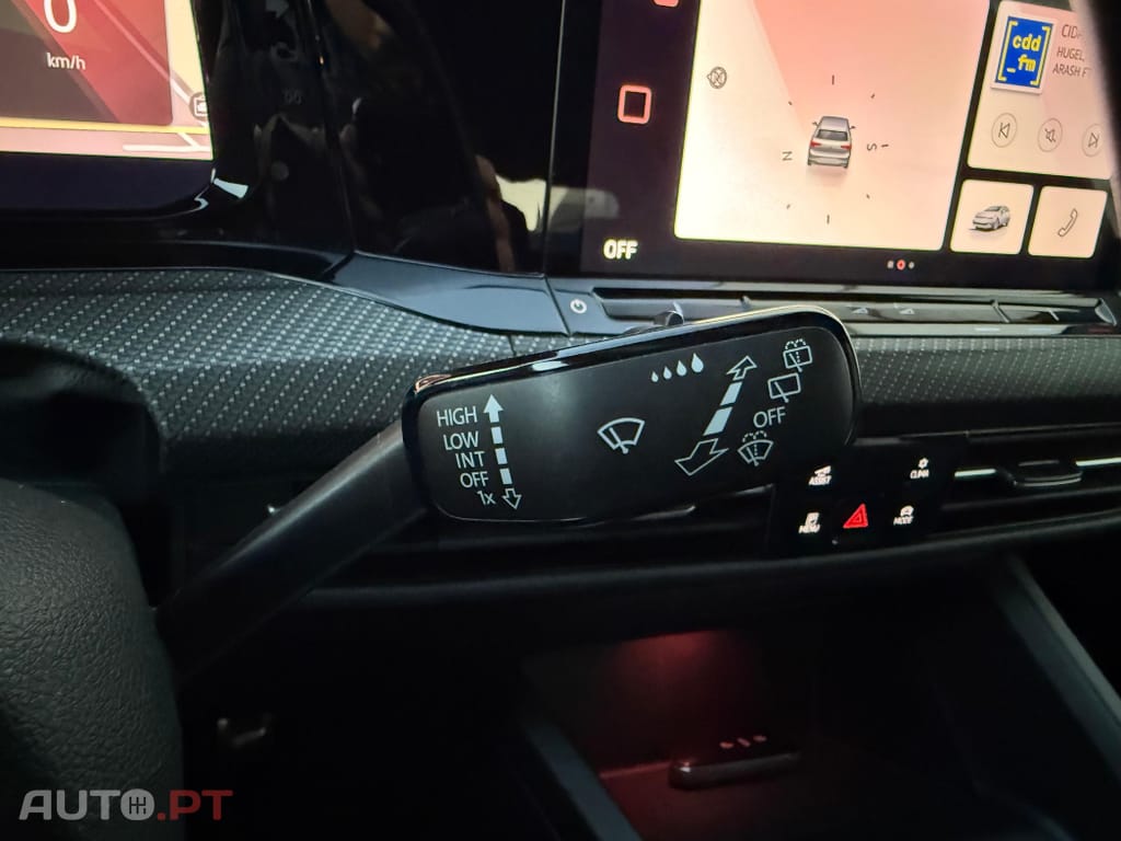 Volkswagen Golf 1.5 eTSI R-Line DSG