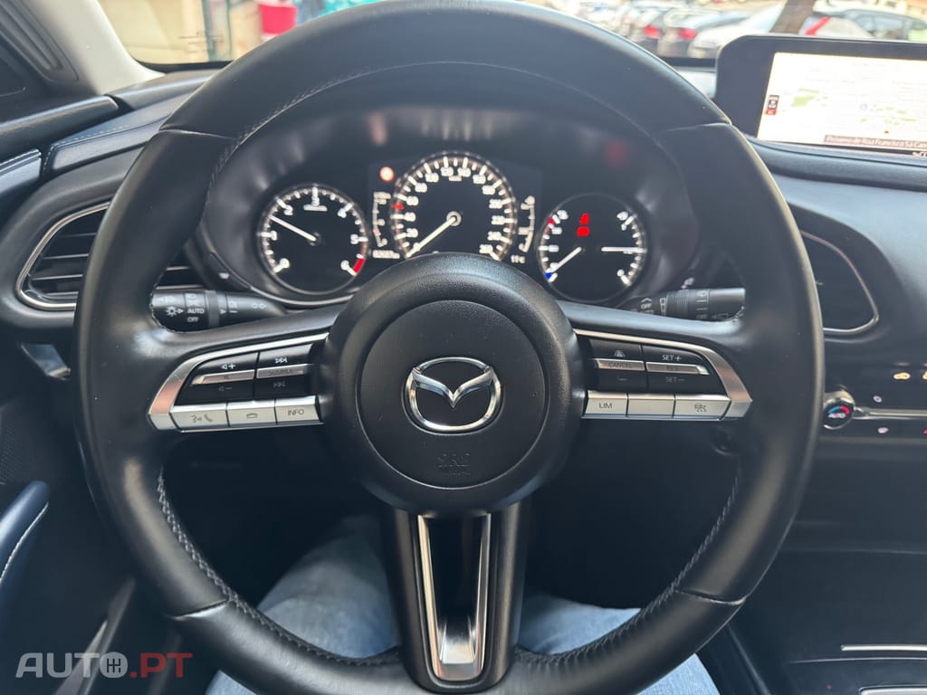 Mazda CX-30 1.8 Sky-D Evolve i-Active