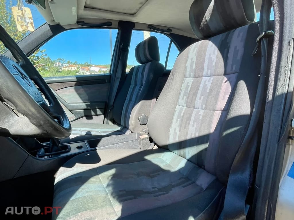 Mercedes-Benz C 220 D Classic