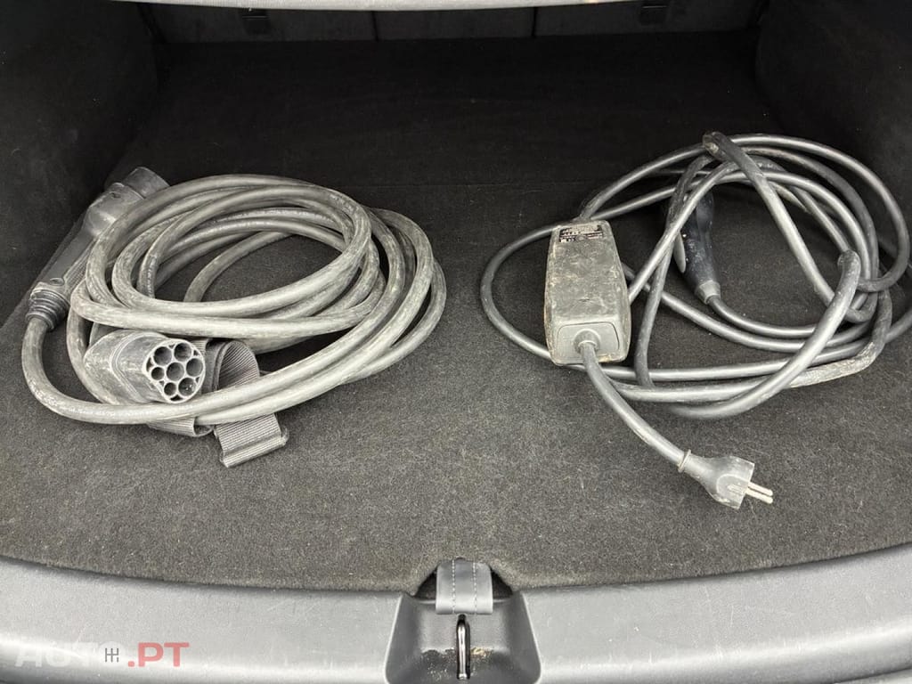 Tesla Model Y Long Range Dual Motor AWD