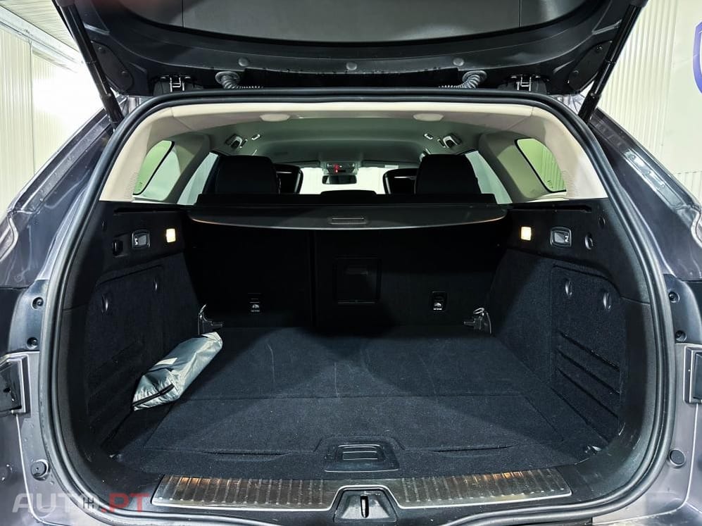 Renault Talisman Sport Tourer 1.8 TCe Initiale Paris EDC
