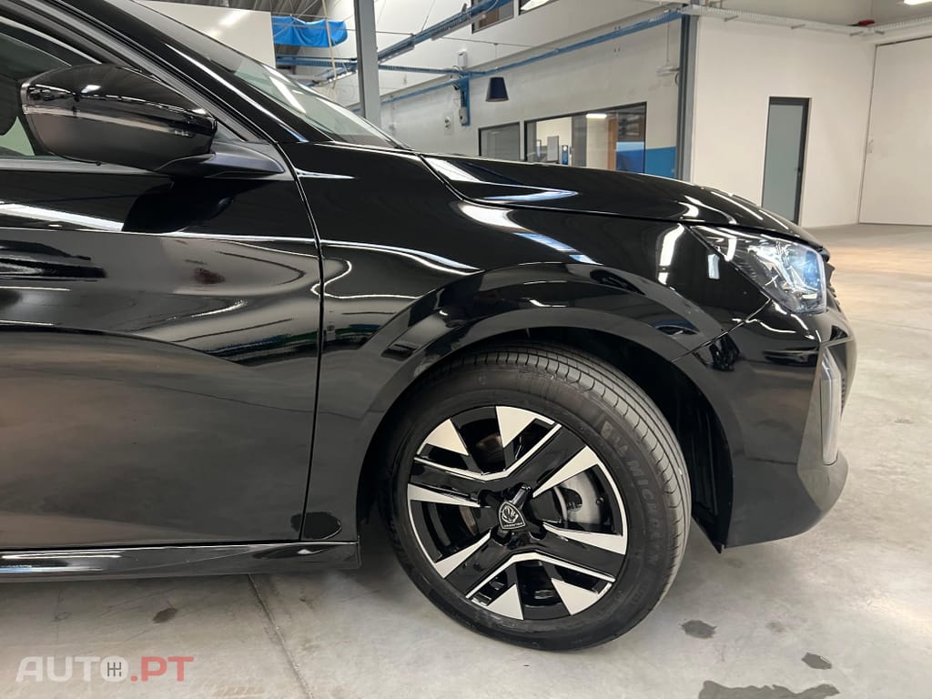 Peugeot 208 1.2 Hybrid Allure e-DCS6