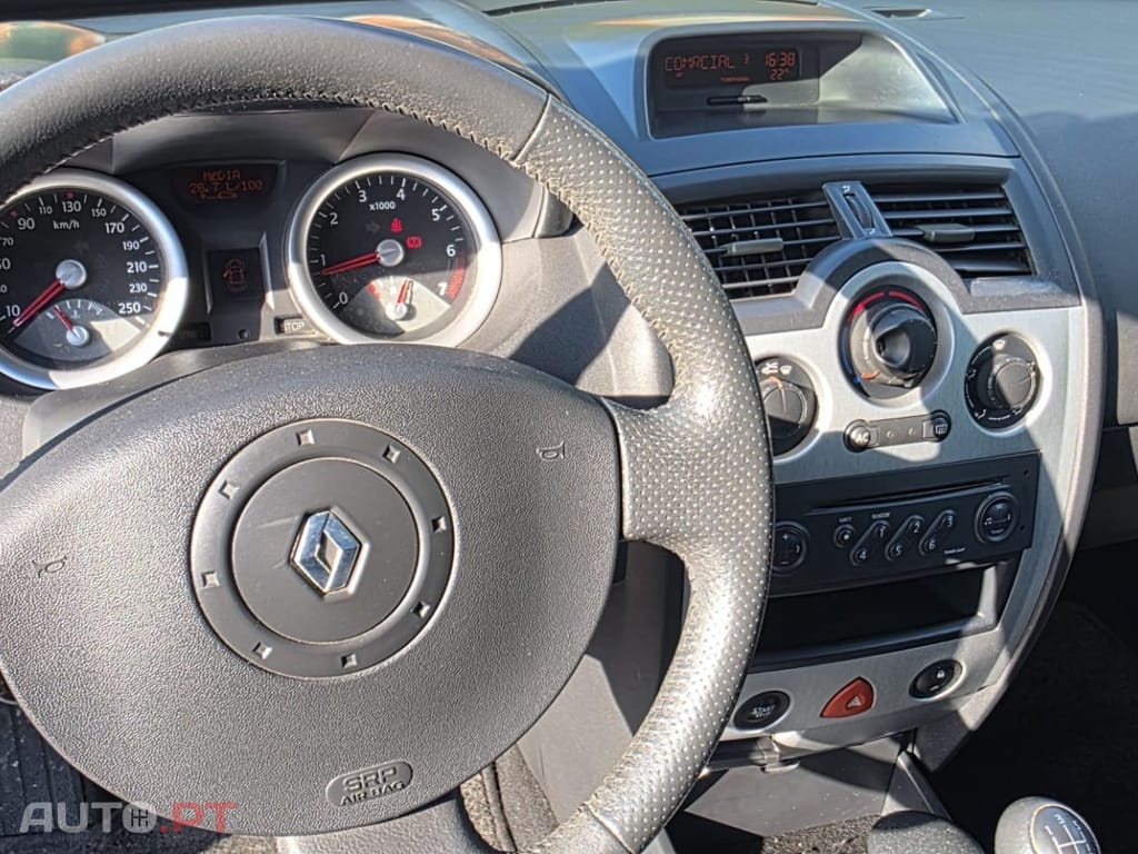 Renault Mégane Cabrio 1.6 16V Dynamique
