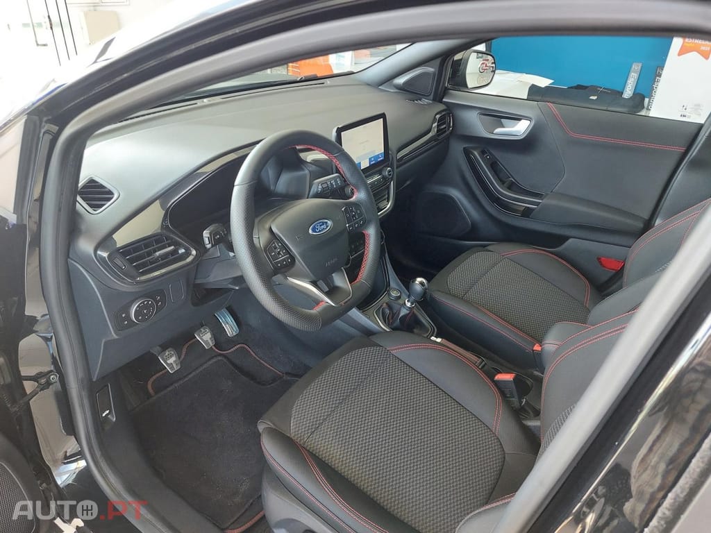 Ford Puma 1.0 EcoBoost MHEV ST-Line