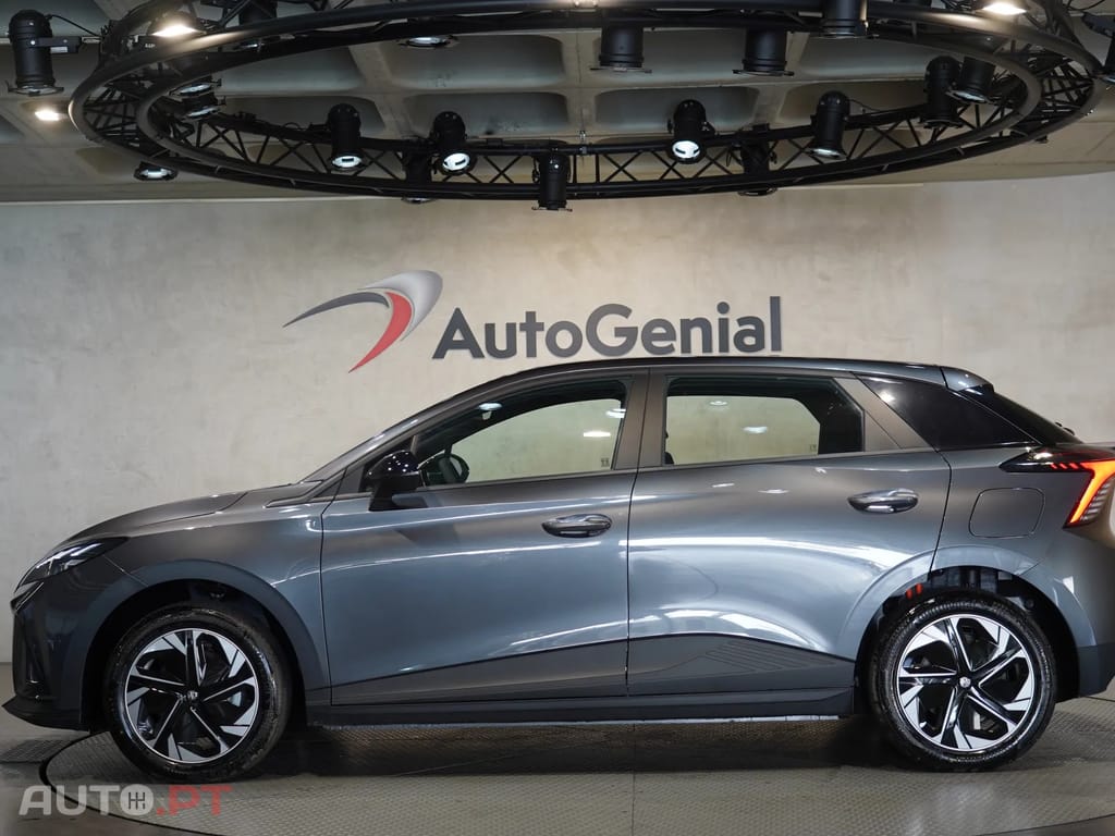 MG MG4 51 kWh Standard