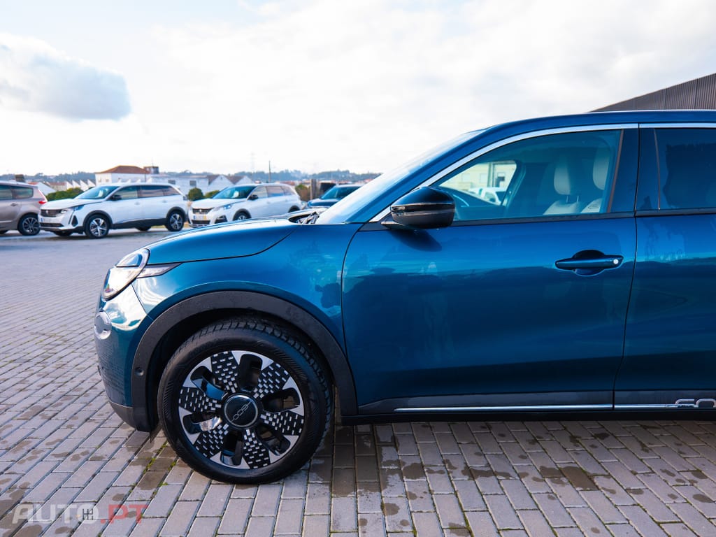 Fiat 600 1.2 Hybrid La Prima