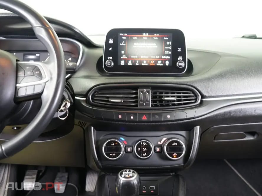 Fiat Tipo 1.3 M-Jet Lounge