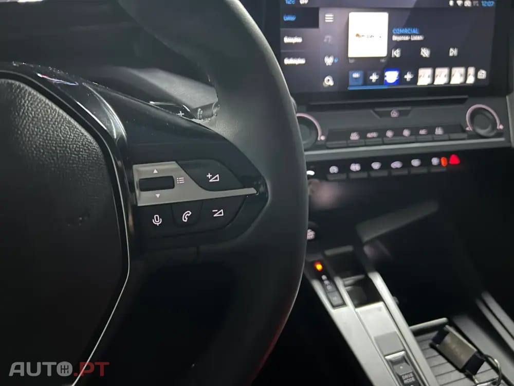 Peugeot 308 1.2 Hybrid Style e-DCS6